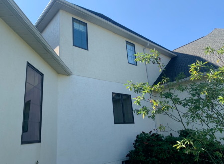 How Ohio Winters Damage Your Siding (And Why Washing Matters)