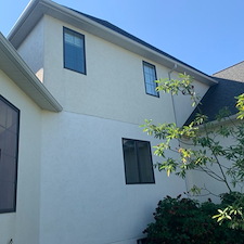 Top-notch-Siding-Cleaning-Done-in-Bath-Ohio 0